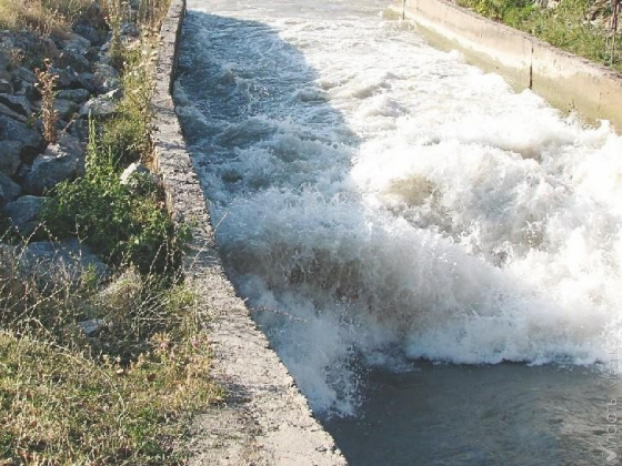 ​Сельчане в Туркестанской области уже несколько лет испытывают нехватку воды из-за действующей рядом зоны отдыха