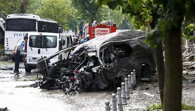 В результате взрыва в Стамбуле пострадали пять человек