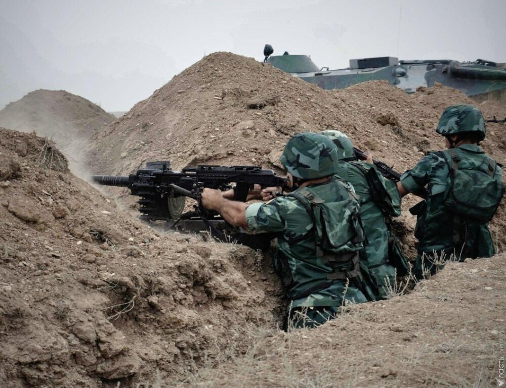 Жертвами вооруженного конфликта на границе Азербайджана и Армении стали трое военных