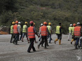 Представители протестующих шахтеров поднялись на поверхность 