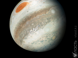Новые снимки Юпитера передал зонд Juno