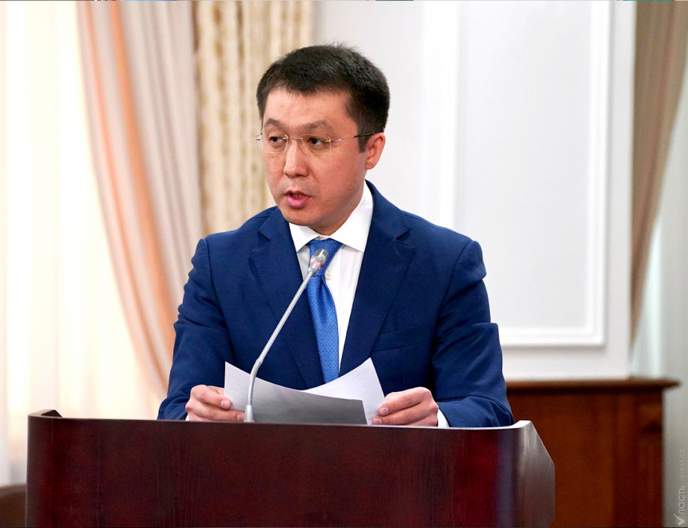 Уволен министр транспорта Карабаев - vlast.kz Уволен министр транспорта Карабаев