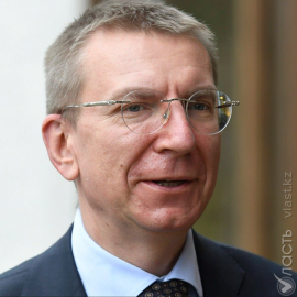 Президент Латвии отказался подписывать закон о выходе из конвенции о защите женщин от насилия