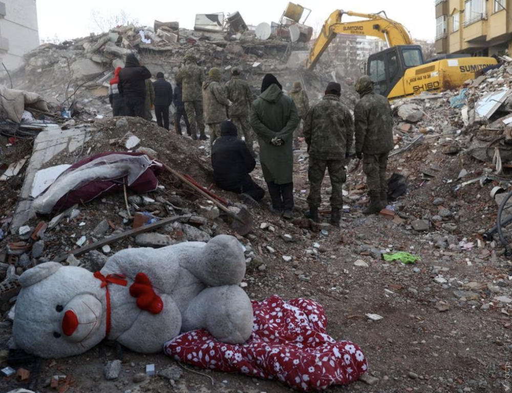 Число жертв землетрясения в Турции и Сирии превысило 12 тыс. человек