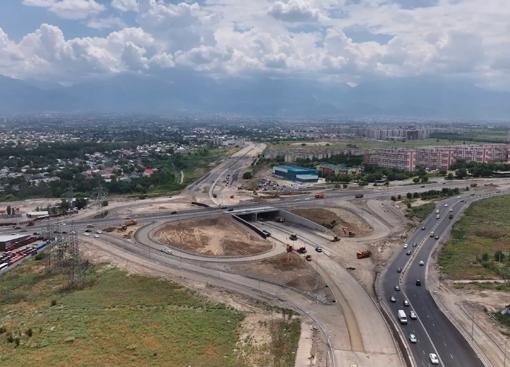 
Движение по развязке Саина – Монке би в Алматы откроют в конце июля
