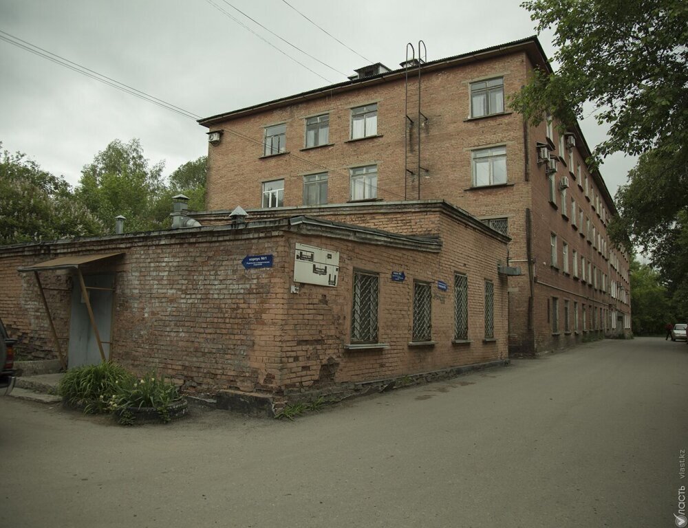 Бектенов заявил, что сроки строительства медицинских объектов в селах провалены
