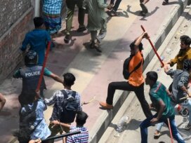В Бангладеш в ходе столкновений протестующих студентов с полицией погибли десятки человек