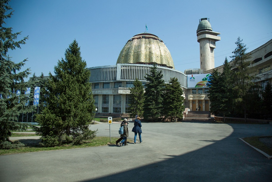 В Алматы запустили петицию против реконструкции сквера у Дворца Школьников