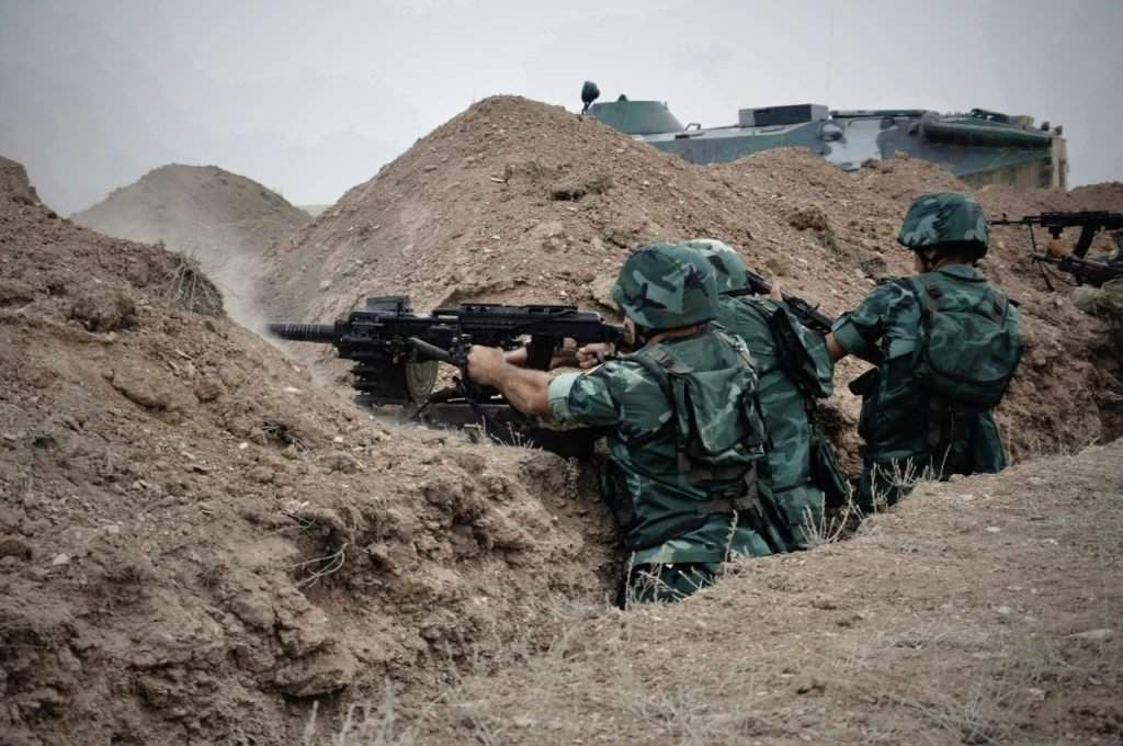 Азербайджан и Армения воюют за Нагорный Карабах. Как начался этот конфликт?