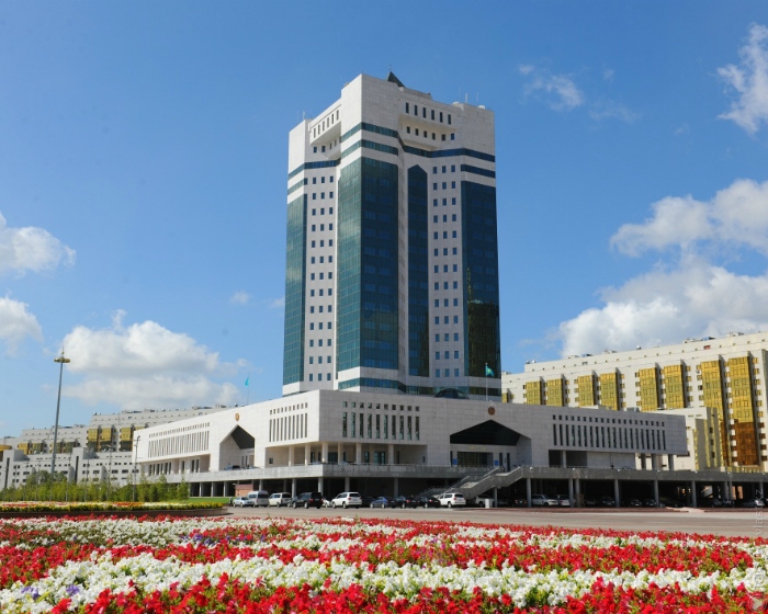 Правительство Казахстана  и руководители госорганов ушли  в отставку 