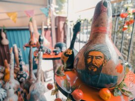В Алматы проходит уйгурский праздник Кок чошур
