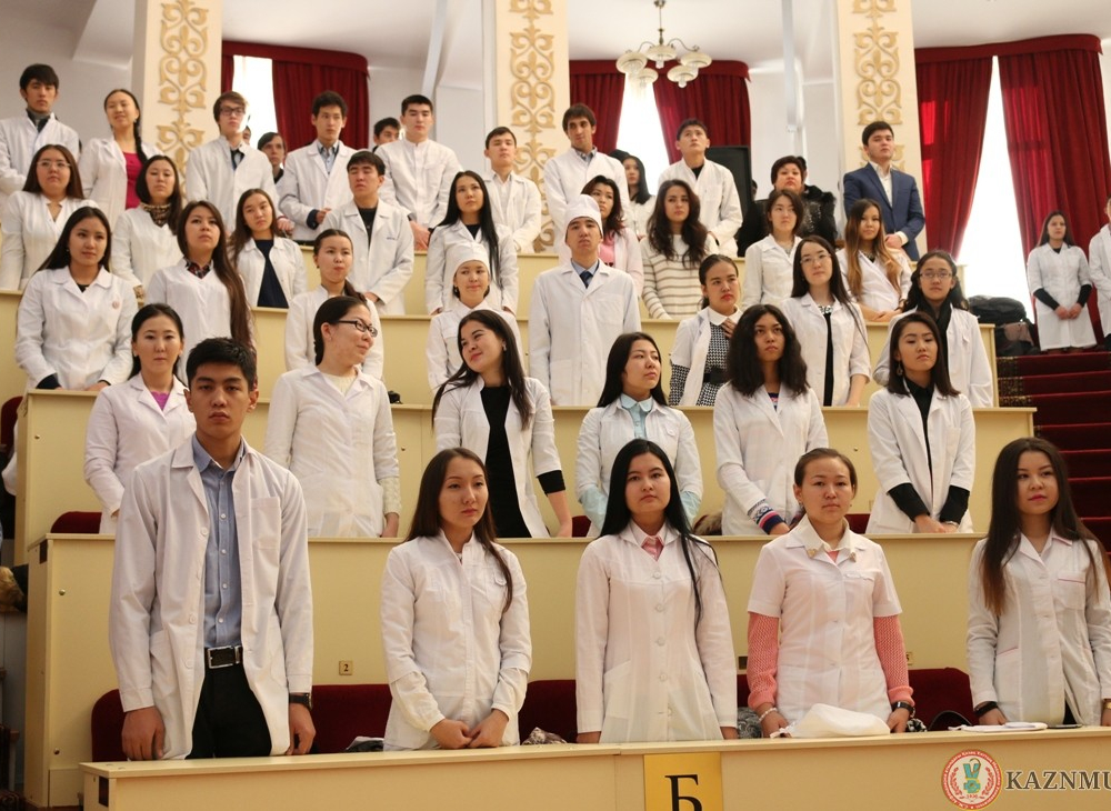 Молодых медиков в Казахстане будут трудоустраивать через биржу труда 