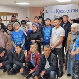 Полиция Астаны задержала активистов незарегистрированной партии «Алға, Қазақстан!»