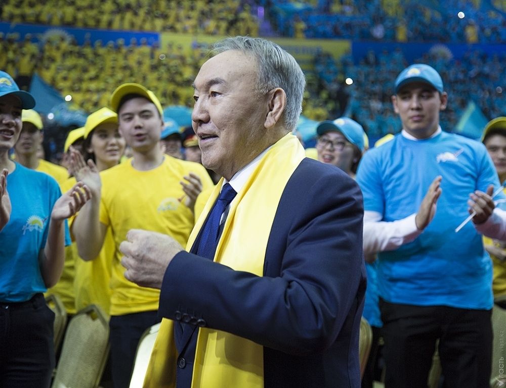 Акимы областей должны равняться на Астану в темпах социально-экономического развития - Назарбаев