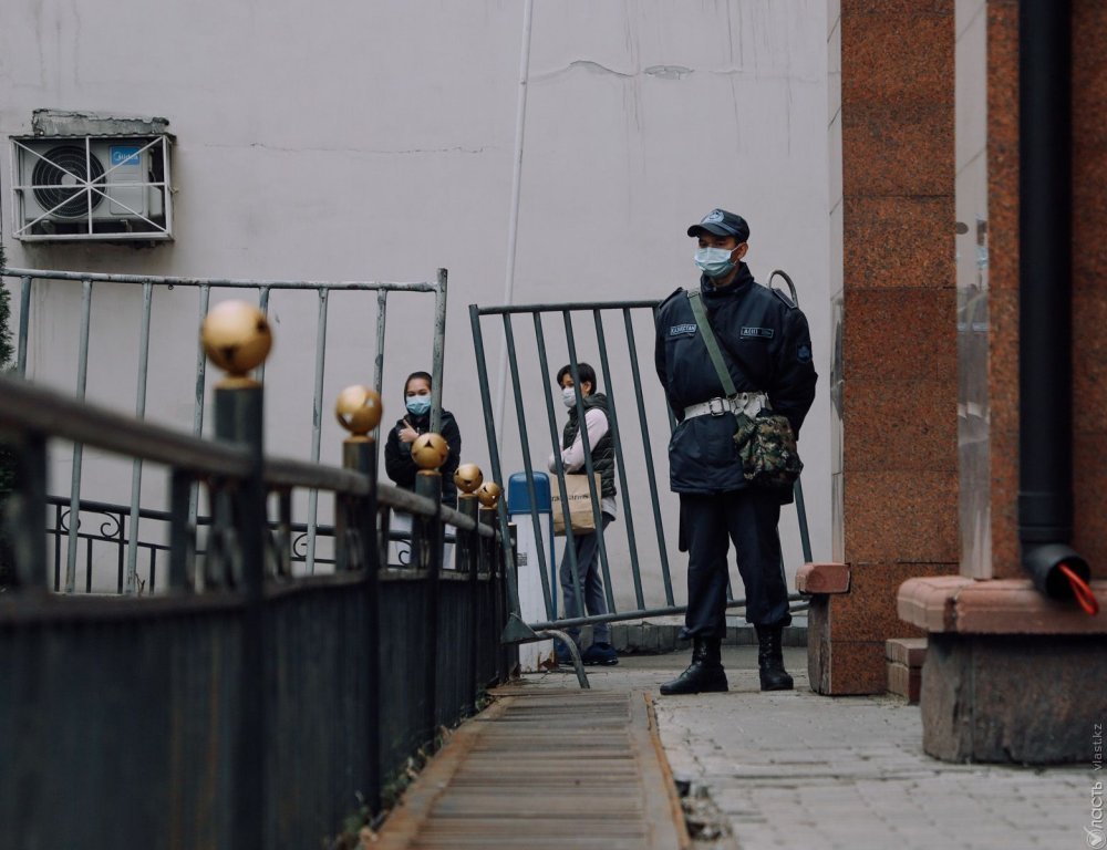 Необходимо усилить патрулирование улиц после снятия режима ЧП и карантина, считает Назарбаева