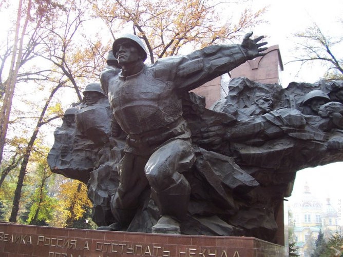 В акимате Алматы отрицают инициирование  замены  надписи на мемориале славы героям-панфиловцам  