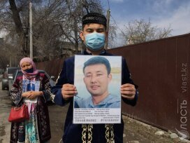Задержаны десять участников акции у консульства Китая в Алматы, продолжающейся 93 дня  