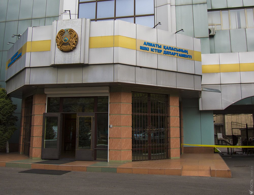 Подозреваемые в пропаганде терроризма планировали вымогательства у бизнесменов - ДВД Алматы
