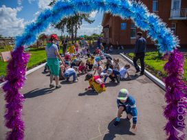 Депутаты фракции «Акжол» предлагают сделать очередь в детские сады электронной