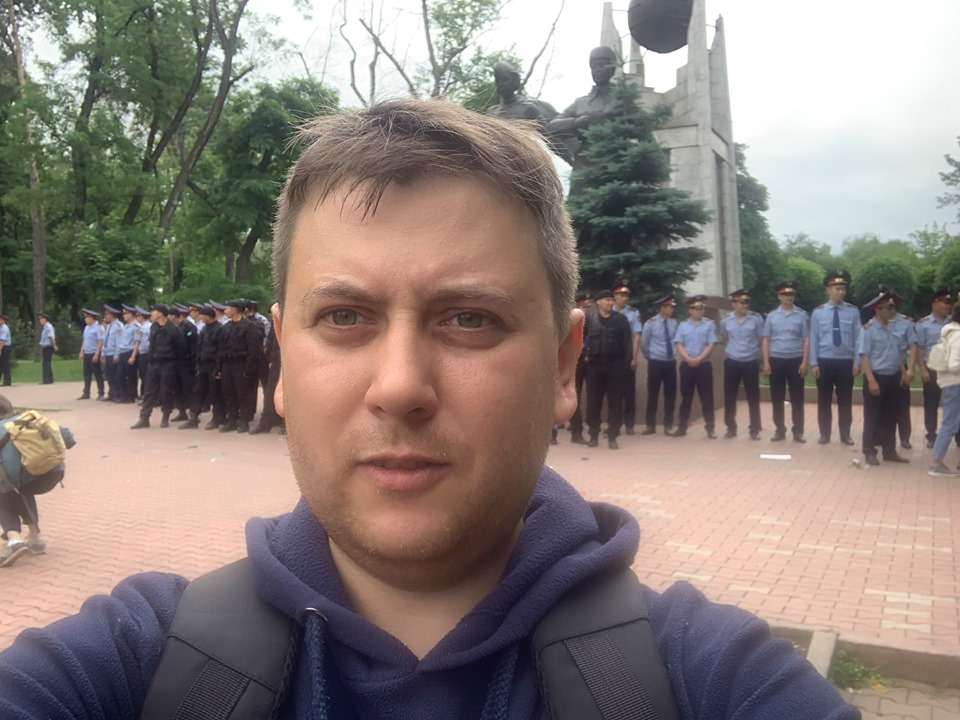 Журналиста Дмитрия Тихонова вызвали в полицию