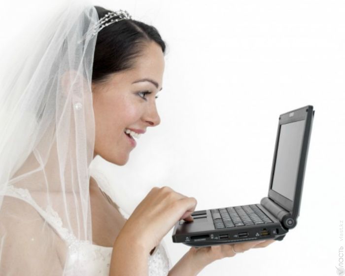 Почти 3000 пар с начала года  подали заявления на регистрацию брака через интернет - МИНТ