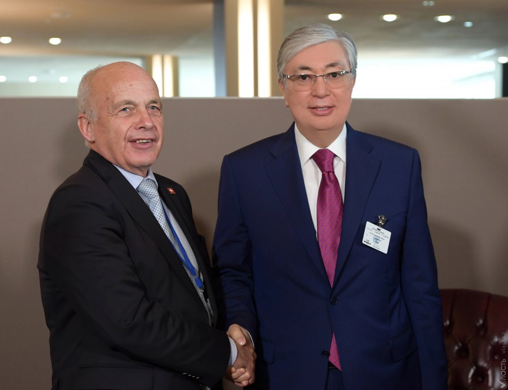 Токаев пригласил президентов Швейцарии и Болгарии в Казахстан с визитом
