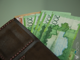 7 из 10 казахстанцев не удовлетворены своим финансовым положением