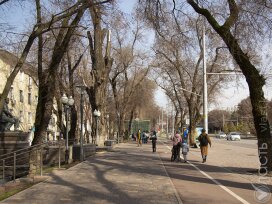 На большей части Казахстана будет теплая без осадков погода