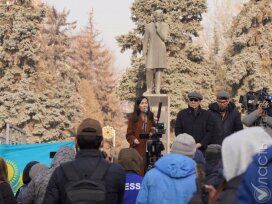 Адвокат Айгерим Тлеужановой заявила, что решение гражданского суда и приговор по захвату аэропорта Алматы имеют противоречия