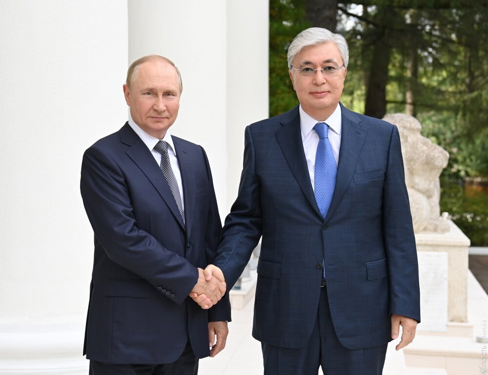 Казахстан всегда старается принимать во внимание позицию российских партнеров – Токаев