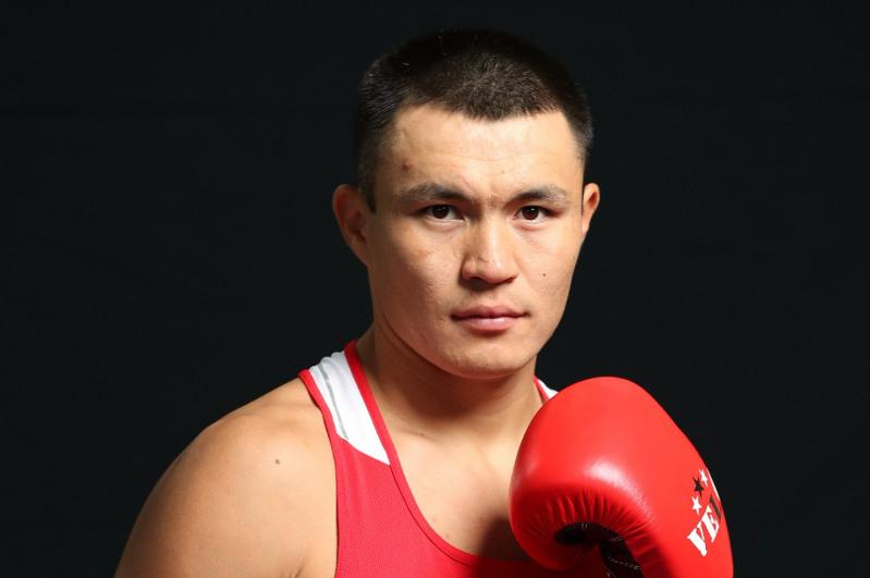 Боксер Камшыбек Кункабаев завоевал бронзовую медаль Олимпиады 