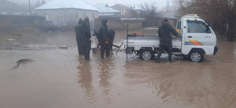 В Туркестанской области подтоплены дворы и улицы в 15 населенных пунктах