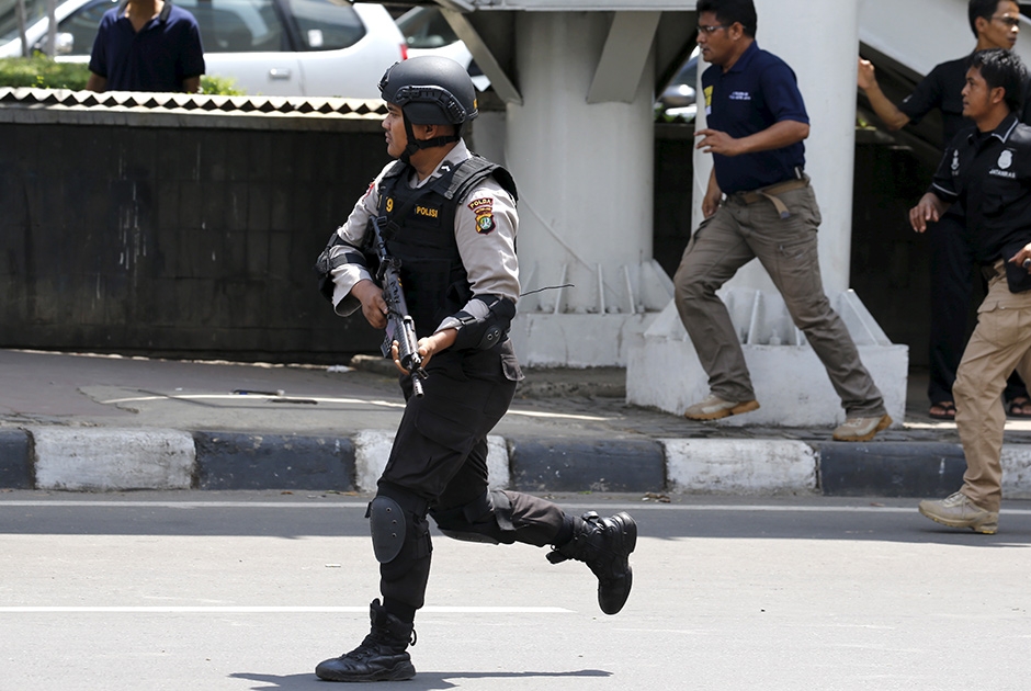 ИГИЛ взяло на себя ответственность за взрывы в Джакарте