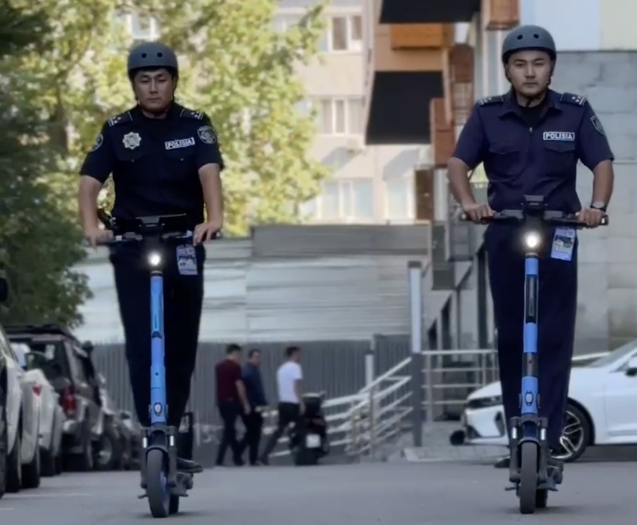 Полиция Алматы провела рейд на самокатах