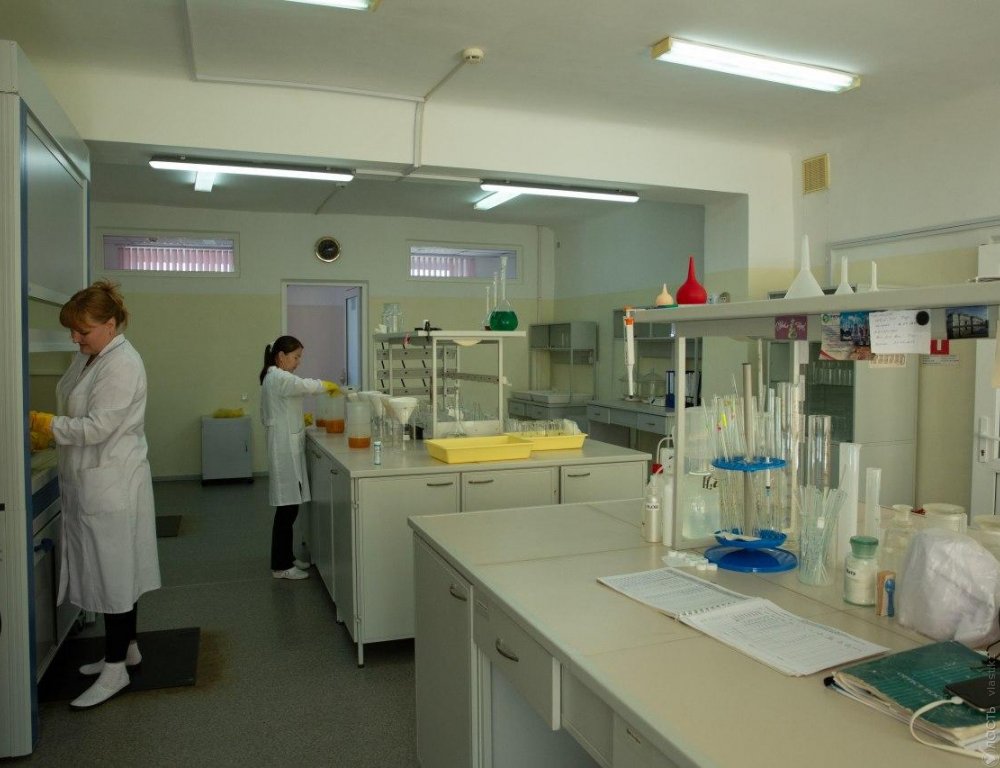1200 тестов на коронавирус в сутки делают в Карагандинской области