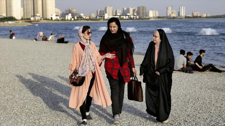 В Иране принимают закон, предусматривающий тюремный срок для женщин за нарушение дресс-кода