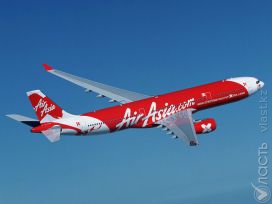 ВМС Индонезии обнаружили возможные обломки самолета компании AirAsia