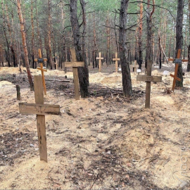 В украинском Изюме найдены сотни захоронений погибших