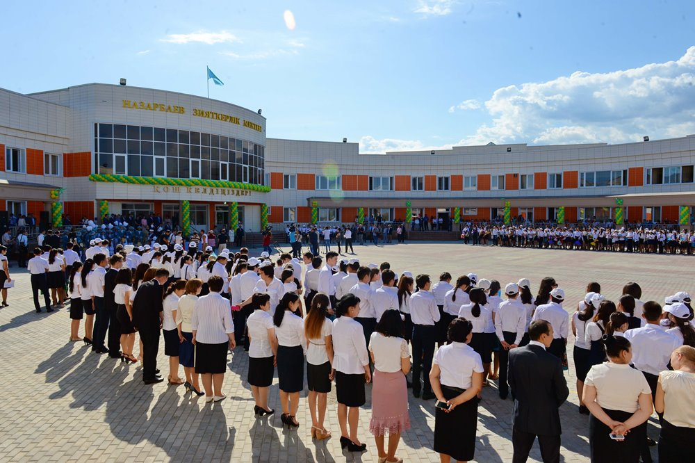 Учащиеся НИШ по математической грамотности опережают школьников США – Назарбаев
