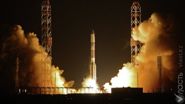 «Протон» с российским спутником связи упал при запуске с космодрома Байконур