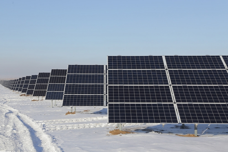 В Карагандинской области запустили солнечную электростанцию