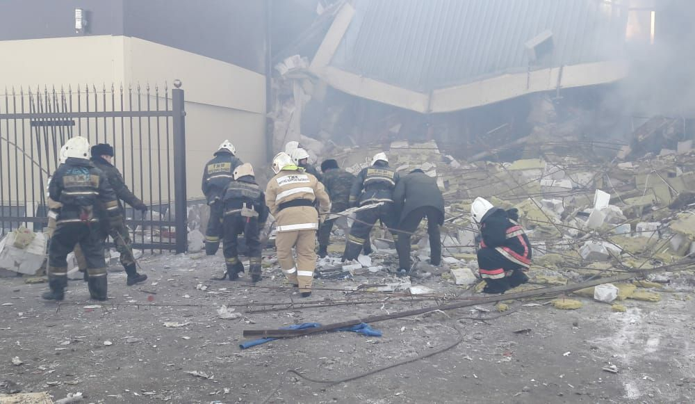 Из-под завалов на месте взрыва в Астане извлекли тело женщины