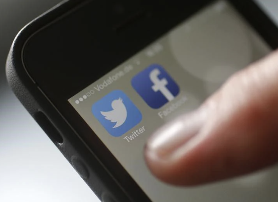Google, Facebook и Twitter обяжут бороться с дипфейками 