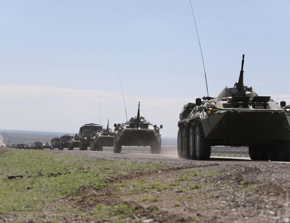 Казахстан окажет военно-техническую помощь Кыргызстану и Таджикистану 