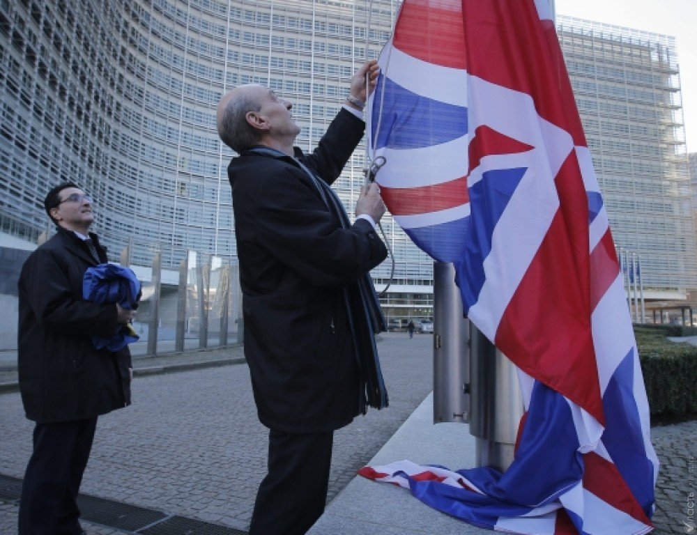 Великобритания официально начала процедуру выхода из ЕС