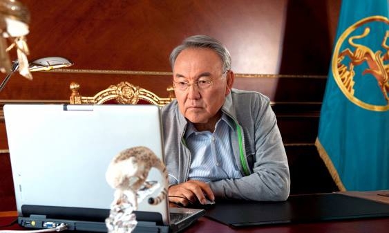 Назарбаев считает соцсети важной площадкой для дискуссий - Абаев
