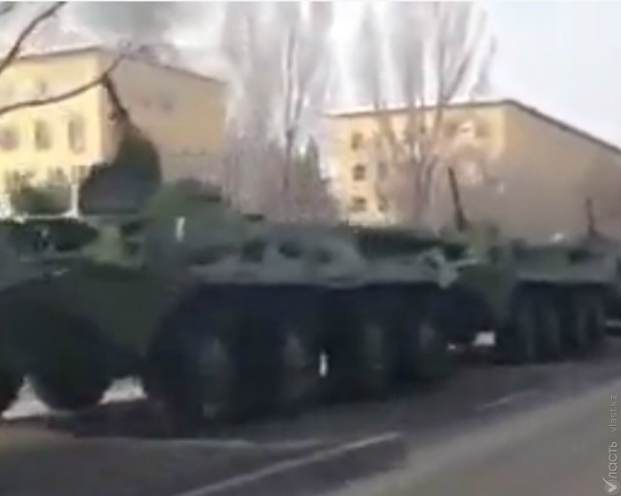 Видео с массовым скоплением  военной техники близ Алматы - это плановый перегон  – департамент по делам обороны