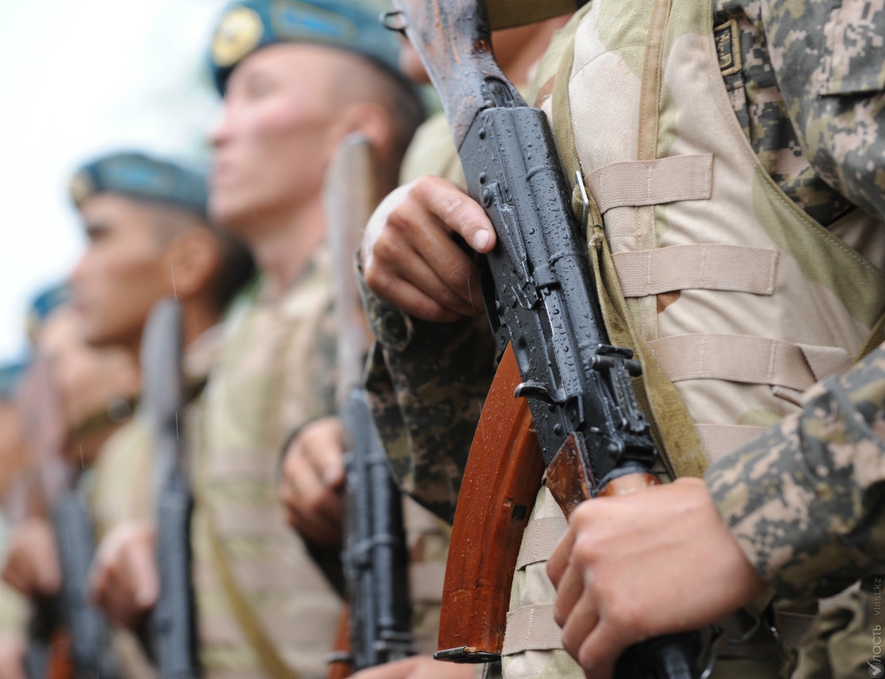 Почти 100 процентов офицеров вооружённых сил Казахстана прошли аттестацию