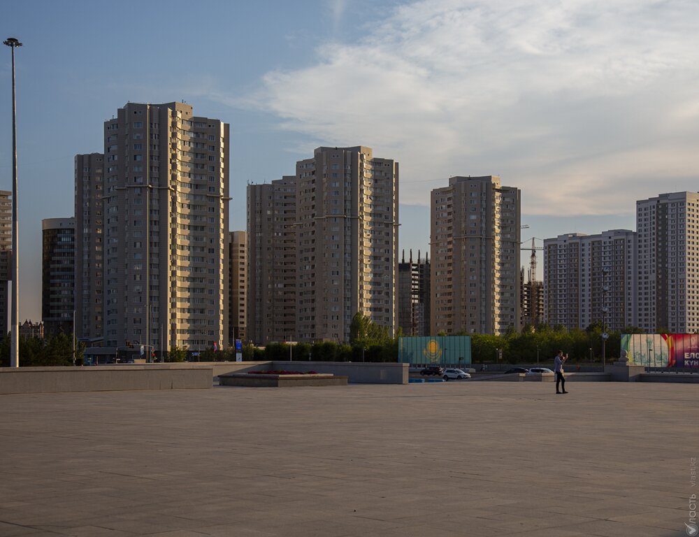 Депутаты правящей партии предлагают начать учет арендного жилья в Казахстане 