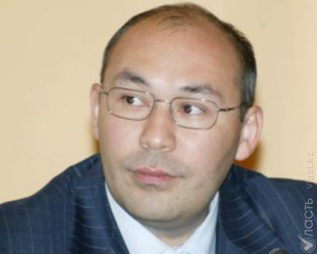 Келимбетов  призвал казахстанцев держать деньги на депозитах в национальной валюте